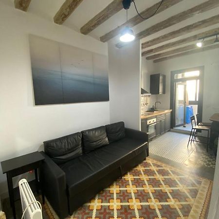 Spacious Modern Apartment In The Vibrant El Raval Барселона Екстериор снимка