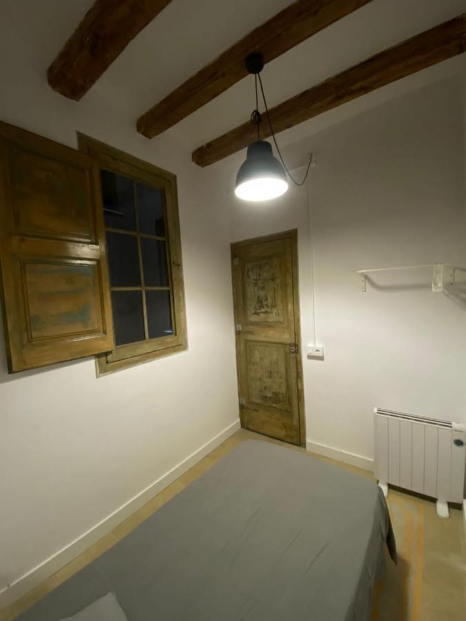 Spacious Modern Apartment In The Vibrant El Raval Барселона Екстериор снимка